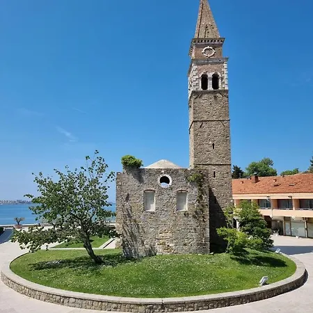 N&n And By Locap Group