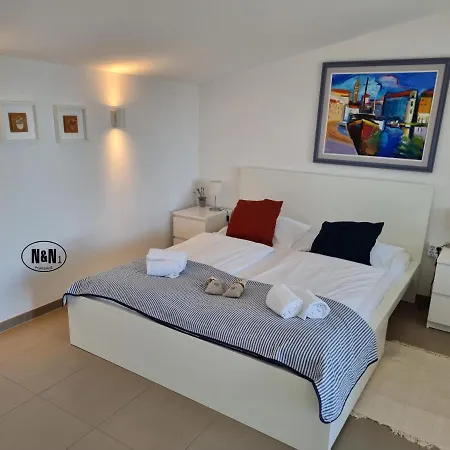 N&n And By Locap Group Pensjonat Portorož