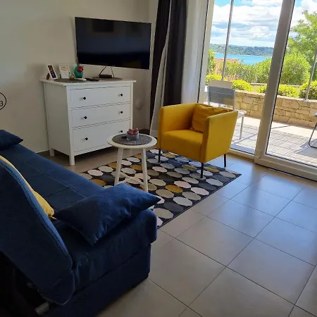 N&n And By Locap Group 3* Portorož