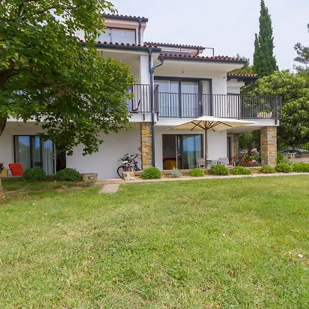 N&n And By Locap Group 3*