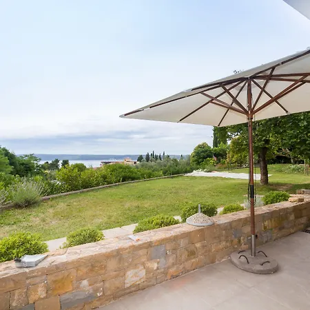 N&n And By Locap Group Pensjonat Portorož