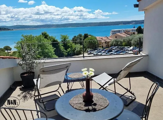 N&n And By Locap Group 波尔托罗