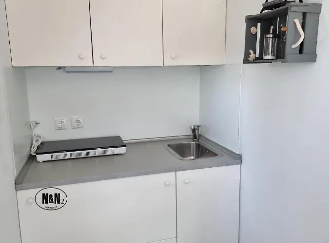 N&n And By Locap Group 波尔托罗