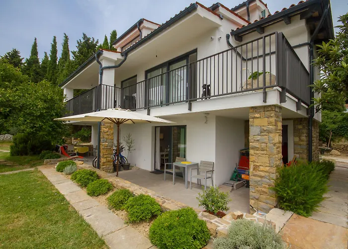 N&n And By Locap Group